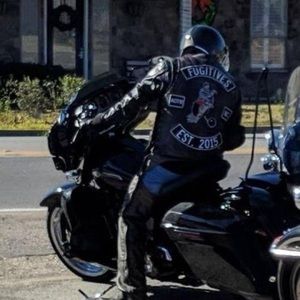 Meet your Posher, Victor